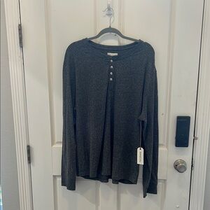 NWT Tecovas 3 button Henley. Size XXL/2XL